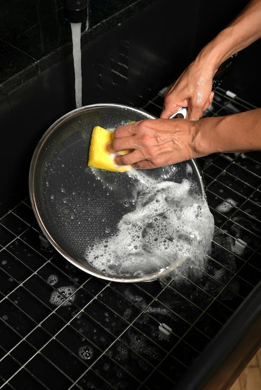 How To Clean All Parts of a Burnt Pot