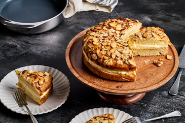 Bee Sting Cake (Bienenstich)